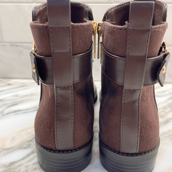 New! Tommy Hilfiger Womens Inella Faux Leather Almond Toe Booties - Picture 10 of 15